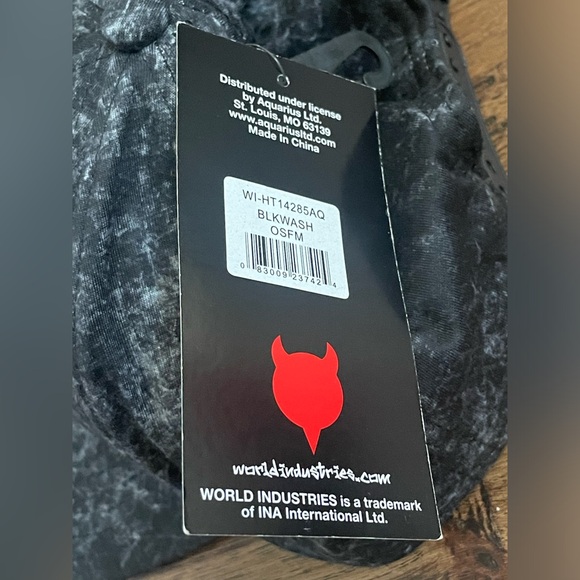 World Industries SnapBack Hat Willy Flameboy Acid Wash ‘Gray Black’ - Picture 4 of 6